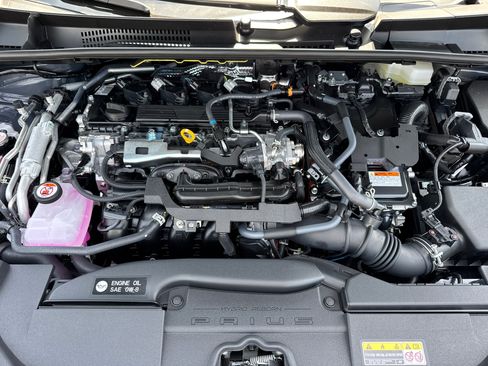New 2026 Toyota Prius Plug-In Hybrid FWD image 8