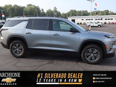Used 2024 Chevrolet Traverse LT w/ LPO, Floor Liner Package