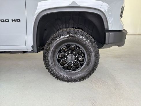 Certified 2024 Chevrolet Silverado 2500 ZR2 w/ ZR2 Bison Edition image 14