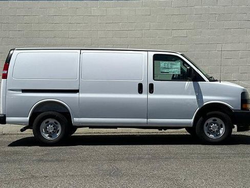 New 2026 Chevrolet Express 2500 w/ Driver Convenience Package RWD image 4