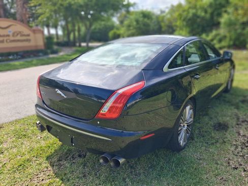 Used 2012 Jaguar XJ L RWD image 6