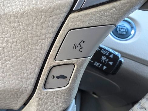 Used 2008 Toyota Avalon Limited FWD image 28