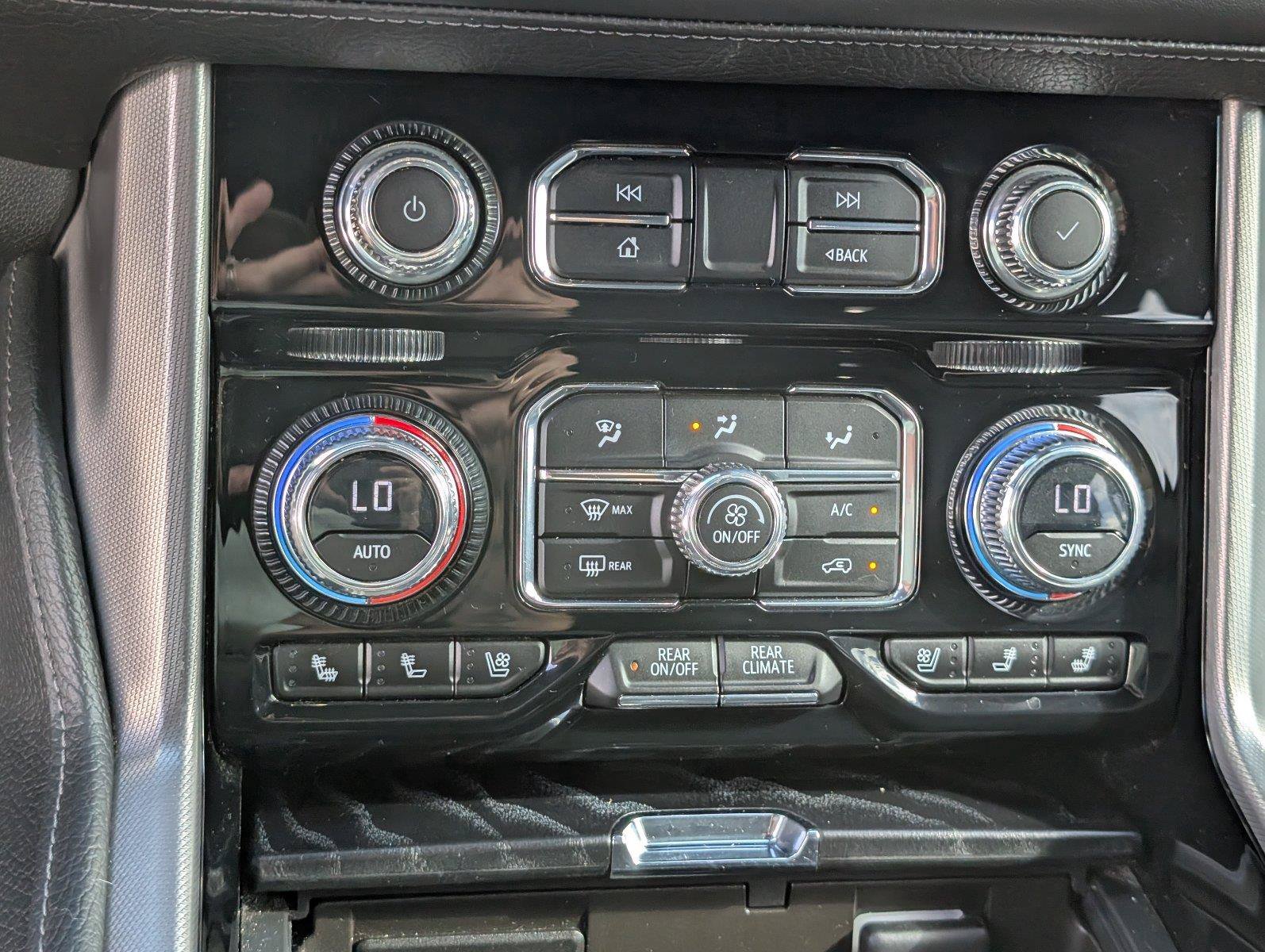 Used 2023 GMC Yukon Denali RWD image 23