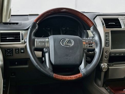 Used 2013 Lexus GX 460 w/ Comfort Plus Pkg AWD/4WD image 18