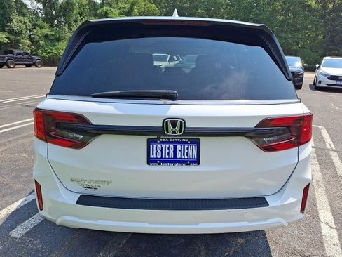 Certified 2025 Honda Odyssey EX-L image 5