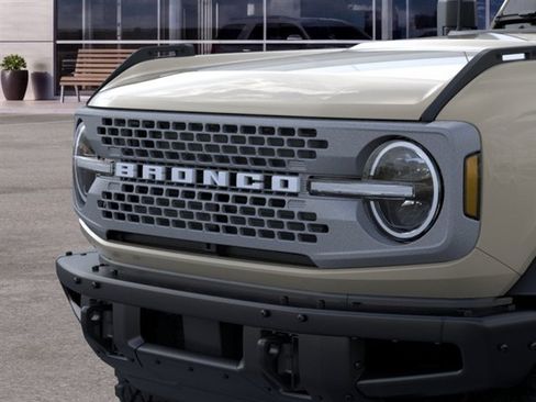New 2025 Ford Bronco Badlands w/ Sasquatch Package AWD/4WD image 19