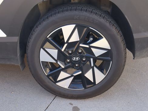 Used 2025 Hyundai Kona SEL FWD image 26