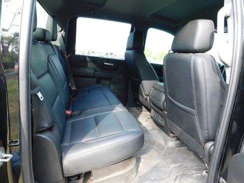 Certified 2025 Chevrolet Silverado 2500 Custom w/ Custom Value Package image 5