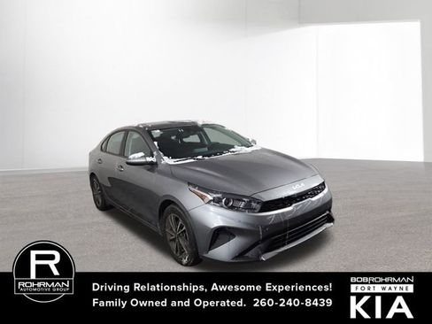 Certified 2023 Kia Forte LXS image 4