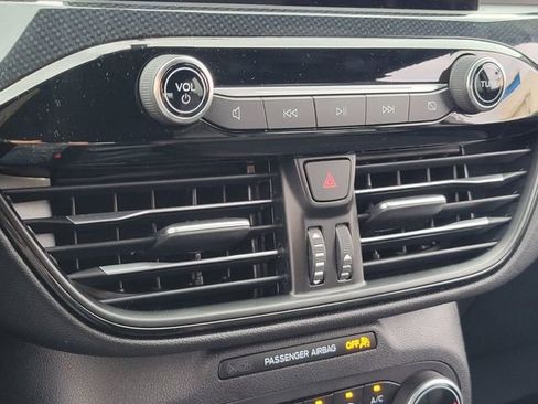 Used 2025 Ford Escape ST-Line w/ Cold Weather Package image 22