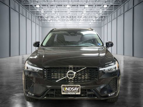 Used 2024 Volvo XC60 B5 Plus w/ Protection Package Premier AWD/4WD image 8