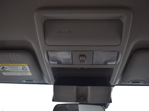 Used 2023 Nissan Frontier SV w/ SV Convenience Package image 43