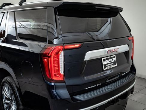 Used 2023 GMC Yukon Denali w/ LPO, Floor Liner Package image 19