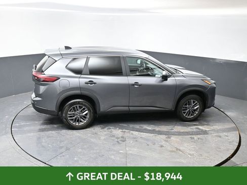 Used 2024 Nissan Rogue S image 43