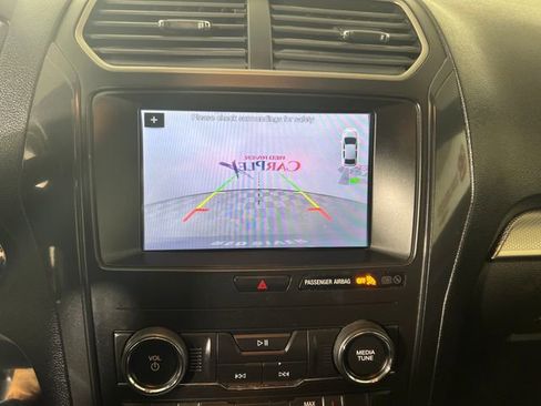 Used 2019 Ford Explorer XLT w/ Equipment Group 201A image 19