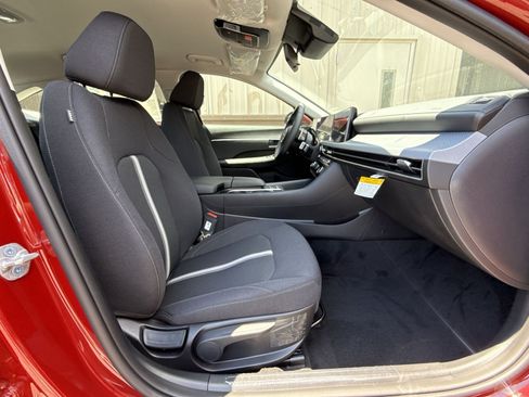 New 2026 Hyundai Sonata SEL FWD image 28