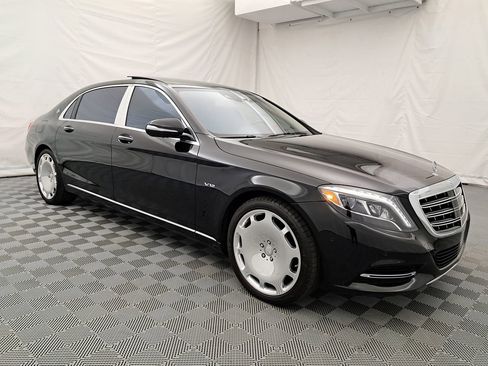 Used 2016 Mercedes-Benz Maybach S 600 image 3