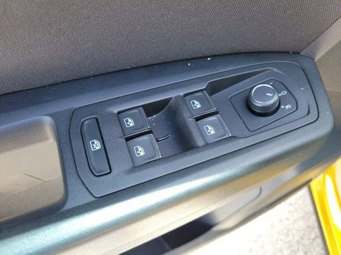 Used 2018 Volkswagen Atlas S image 17