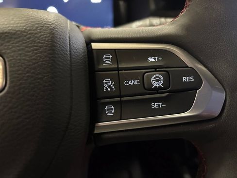 Used 2024 Jeep Compass Trailhawk w/ Trailhawk Elite Group AWD/4WD image 26