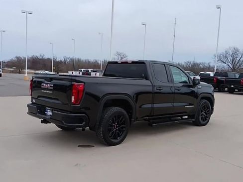 Used 2025 GMC Sierra 1500 Pro w/ Graphite Edition image 8