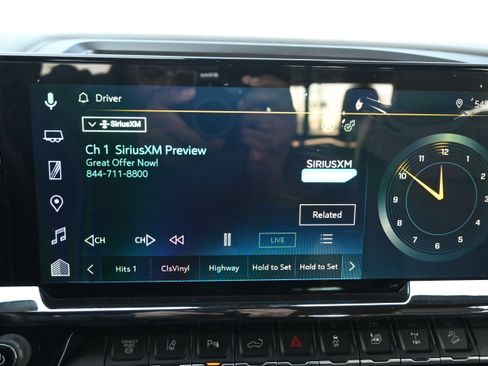 Used 2025 Chevrolet Silverado 2500 ZR2 w/ Technology Package image 23