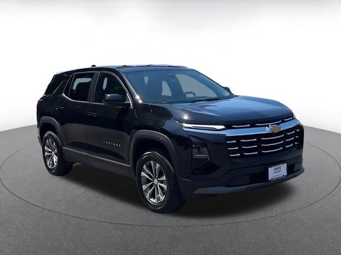 Used 2025 Chevrolet Equinox LT FWD image 3