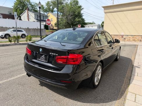 Used 2017 BMW 330e RWD image 4