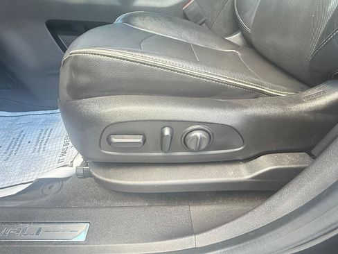 Used 2019 GMC Terrain Denali w/ Advanced Safety Package FWD image 16