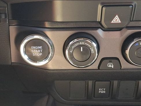 Used 2023 Toyota Tacoma TRD Off-Road AWD/4WD image 13