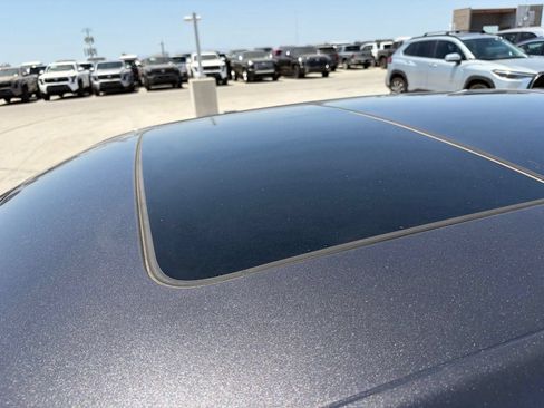 Used 2021 Chrysler 300 S RWD image 5
