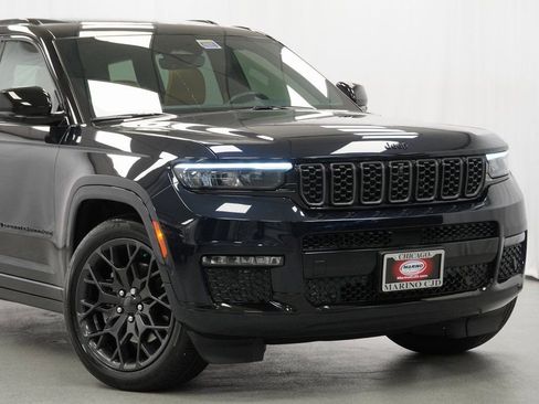 Certified 2024 Jeep Grand Cherokee L Summit w/ High Altitude Package image 4