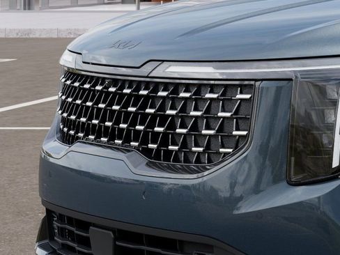 New 2025 Kia Carnival SX w/ SX Dark Edition Package FWD image 12