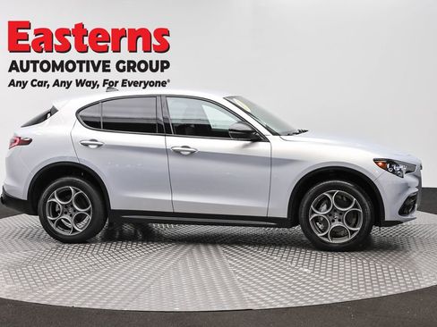 Used 2024 Alfa Romeo Stelvio Sprint AWD/4WD image 4