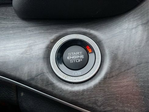 Used 2022 Jeep Grand Cherokee L Limited image 30