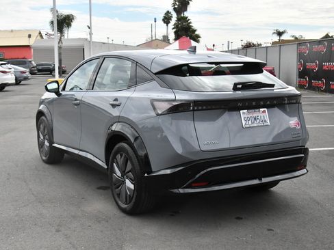 Used 2024 Nissan Ariya AWD image 6