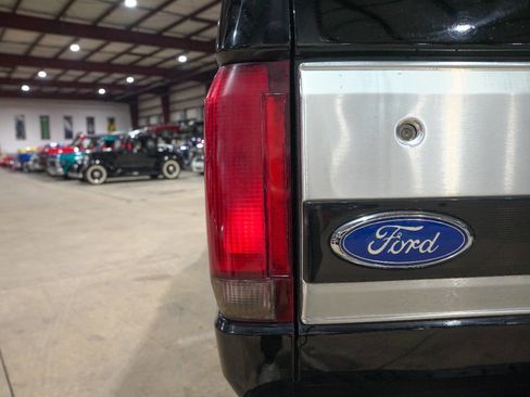 Used 1996 Ford Bronco XLT image 40