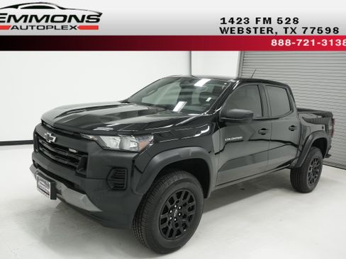 Used 2024 Chevrolet Colorado Trail Boss w/ Advanced Trailering Package AWD/4WD image 1