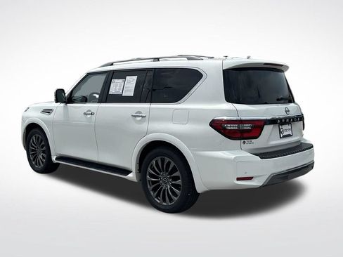 Used 2023 Nissan Armada Platinum w/ Captain's Chairs Package AWD/4WD image 5