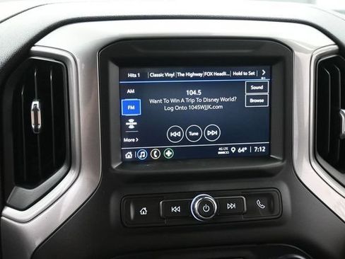 Used 2024 Chevrolet Silverado 1500 Custom w/ Turbomax Blackout Package AWD/4WD image 19