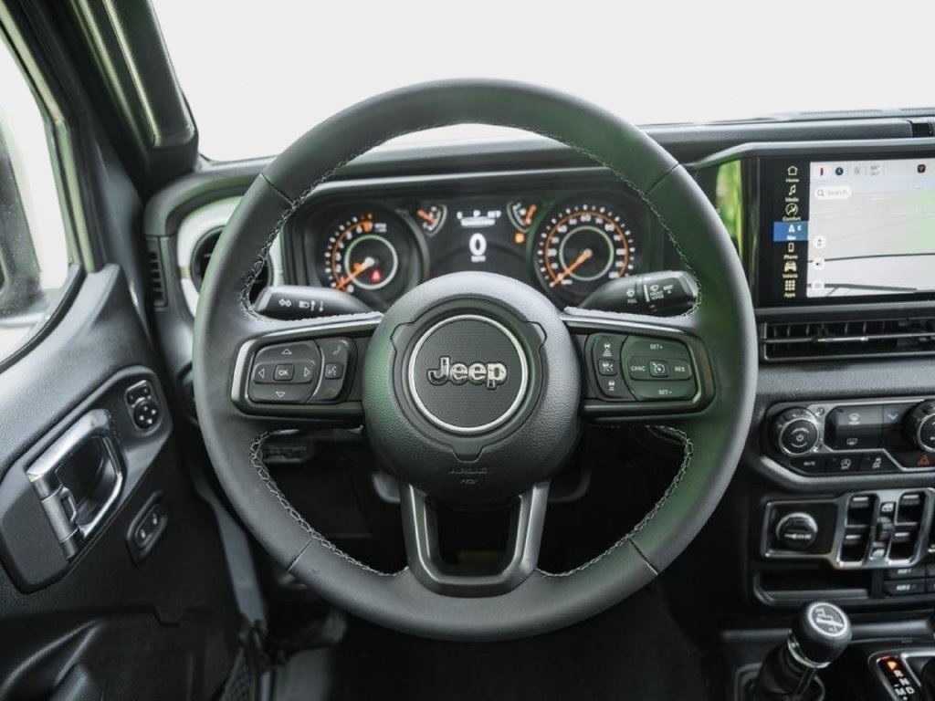 New 2025 Jeep Gladiator Sport AWD/4WD image 31