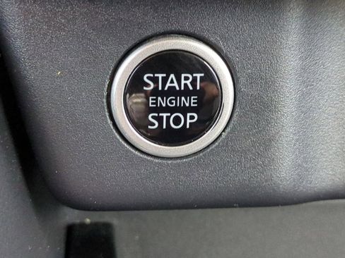 Certified 2023 Nissan Rogue SV image 24