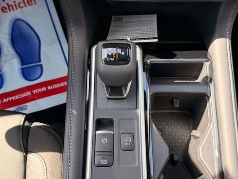 New 2026 Nissan Pathfinder SL image 29