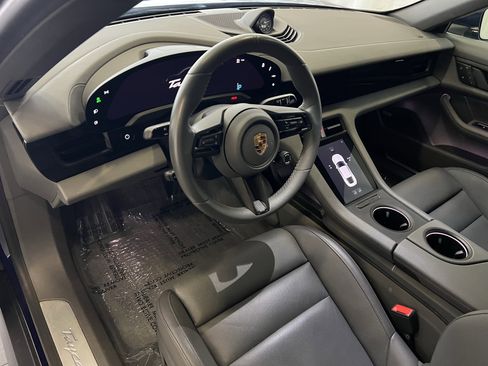 Certified 2022 Porsche Taycan 4S image 4