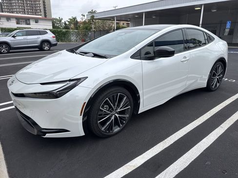 Used 2026 Toyota Prius Limited image 5