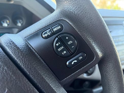 Used 2014 Ford F250 XLT w/ XLT Interior Package AWD/4WD image 19