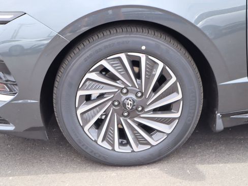 New 2026 Hyundai Sonata SEL FWD image 18