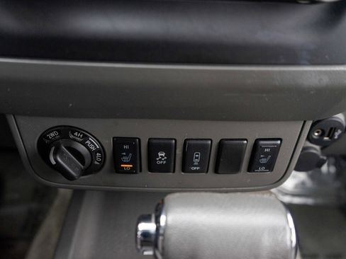 Used 2018 Nissan Frontier SV w/ Value Truck Package image 17