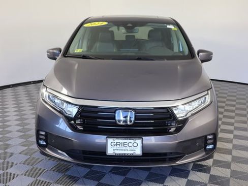 Used 2024 Honda Odyssey Touring image 3