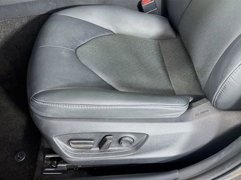 Used 2023 Toyota Camry XLE image 22