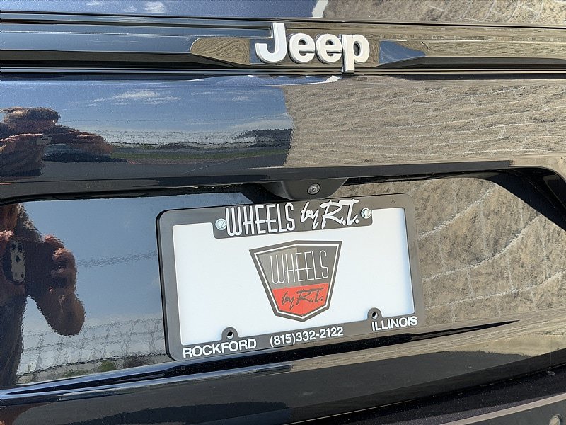 Used 2024 Jeep Grand Cherokee Limited AWD/4WD image 34